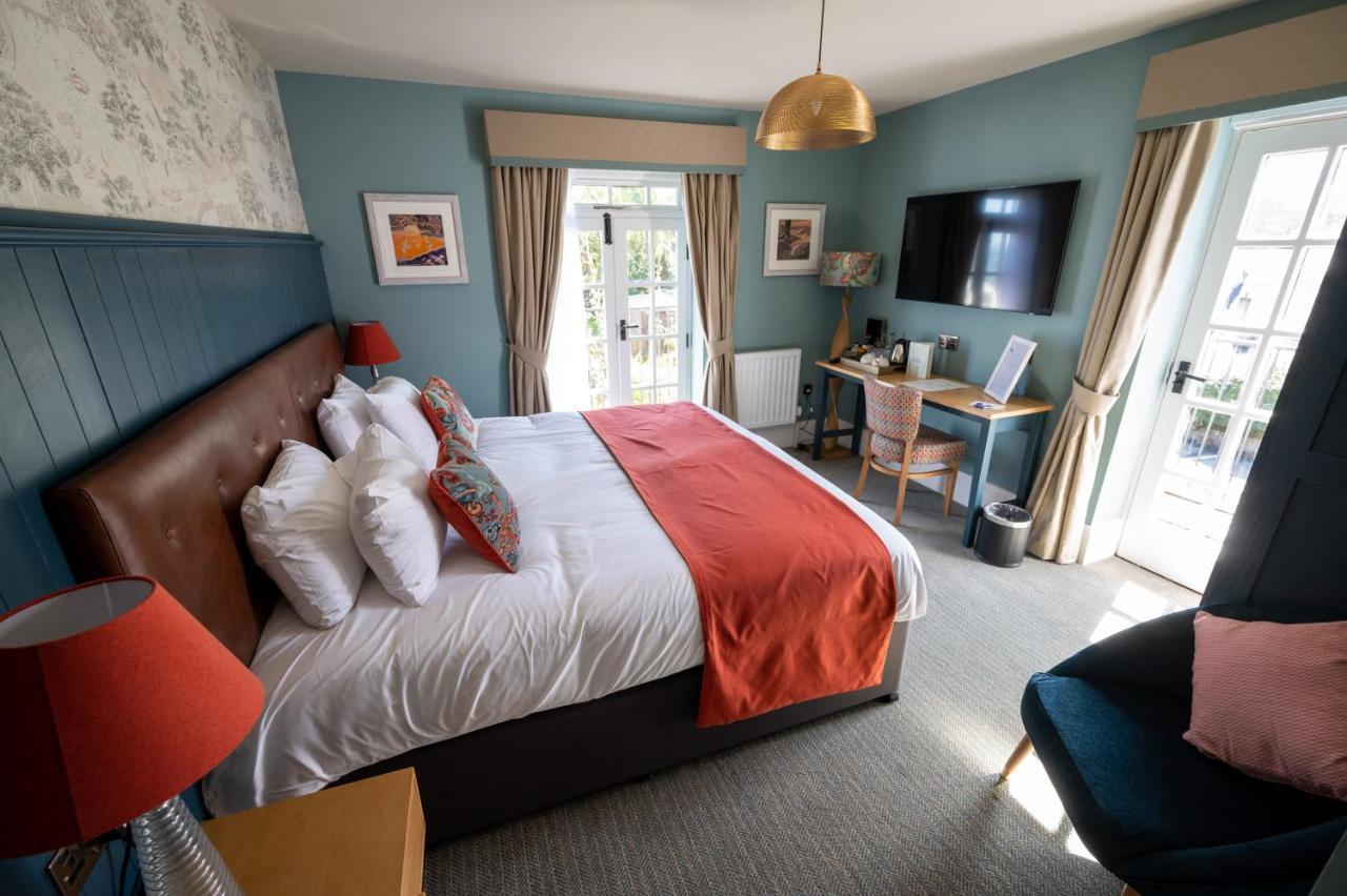 Victoria Hotel By Chef & Brewer Collection Menai Bridge Bagian luar foto