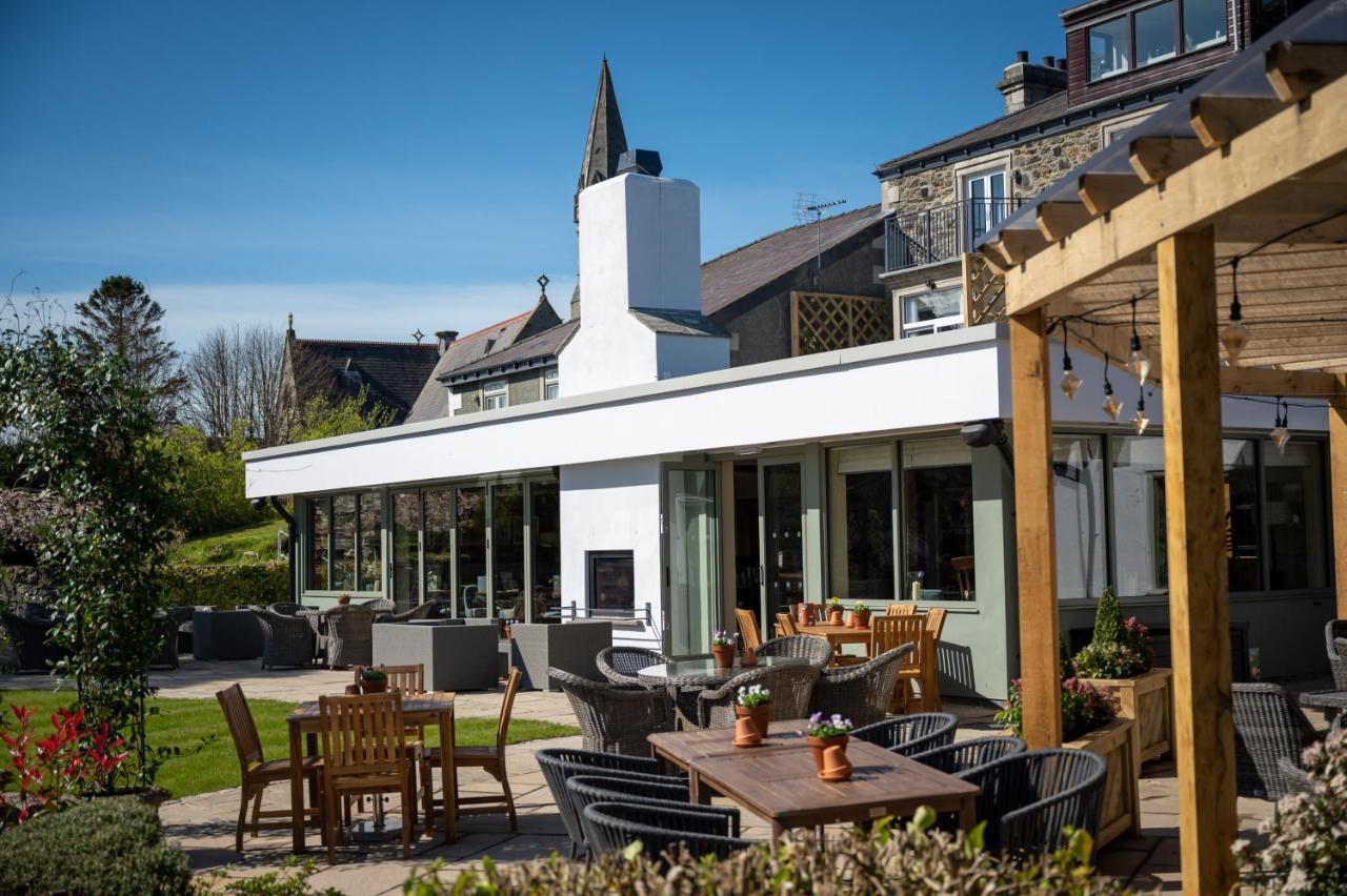 Victoria Hotel By Chef & Brewer Collection Menai Bridge Bagian luar foto