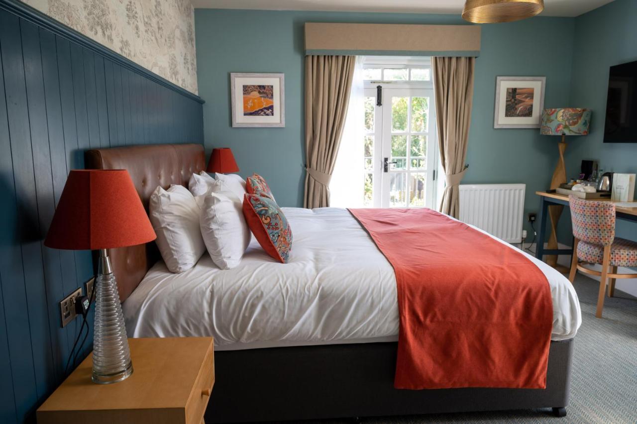 Victoria Hotel By Chef & Brewer Collection Menai Bridge Bagian luar foto